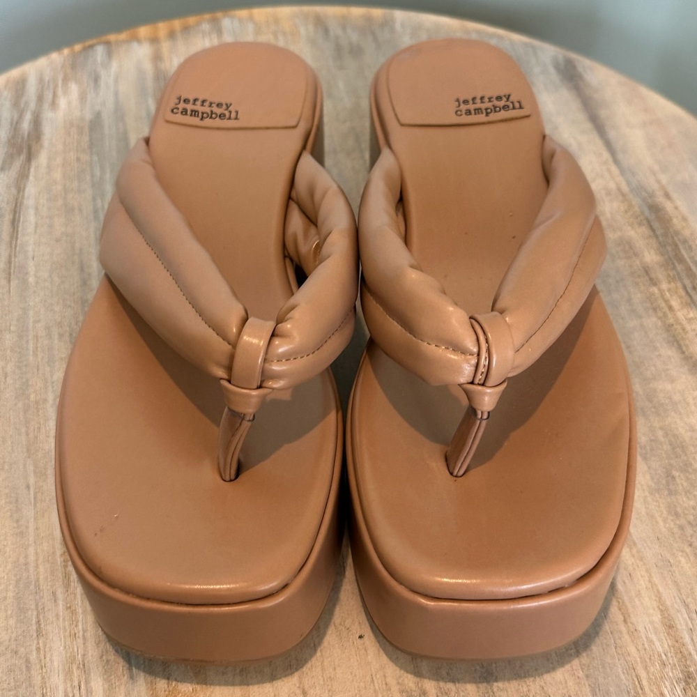 Jeffrey Campbell Brown/Tan platform slip on sandal flip flops size 7 - Picture 3 of 12